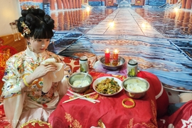 第十五期 完结篇 帝国之女皇  九五至尊 凤舞九天 威震九州  统御九宫! 你不再是一个娃娃 而是赋有情感和灵魂 我挚爱的女皇! 评论祝福二字即可