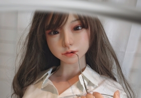 《我的白月光 补习老师 一》， 参与回复帖子 解锁 全部 【绝美老师艳照】以及性感视频
