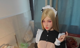 金发黑丝巨乳女仆小北
