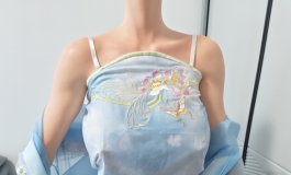 人造人21R媚娘穿上汉服