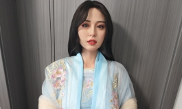 人造人21R媚娘穿上汉服