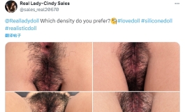 来看看Real Lady浓密的肛毛。