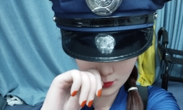 【肥婆预警】警察阿姨，把我拷走吧