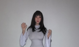 换了几套衣服，大家喜欢哪个，可以欣赏！