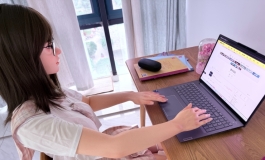 【文末彩蛋】琉璃学妹！你是在工作？还是在摸鱼~