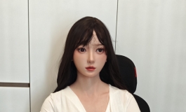 头身一体2号冰C妆开箱，不小心闪了老腰