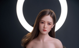 出售硅胶娃娃