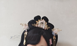暴雨科技小冰老师汉服