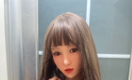 箱子里呆了两个月的小四出来放放风