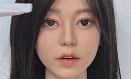 娃娃学姐 高定妆颂英实拍