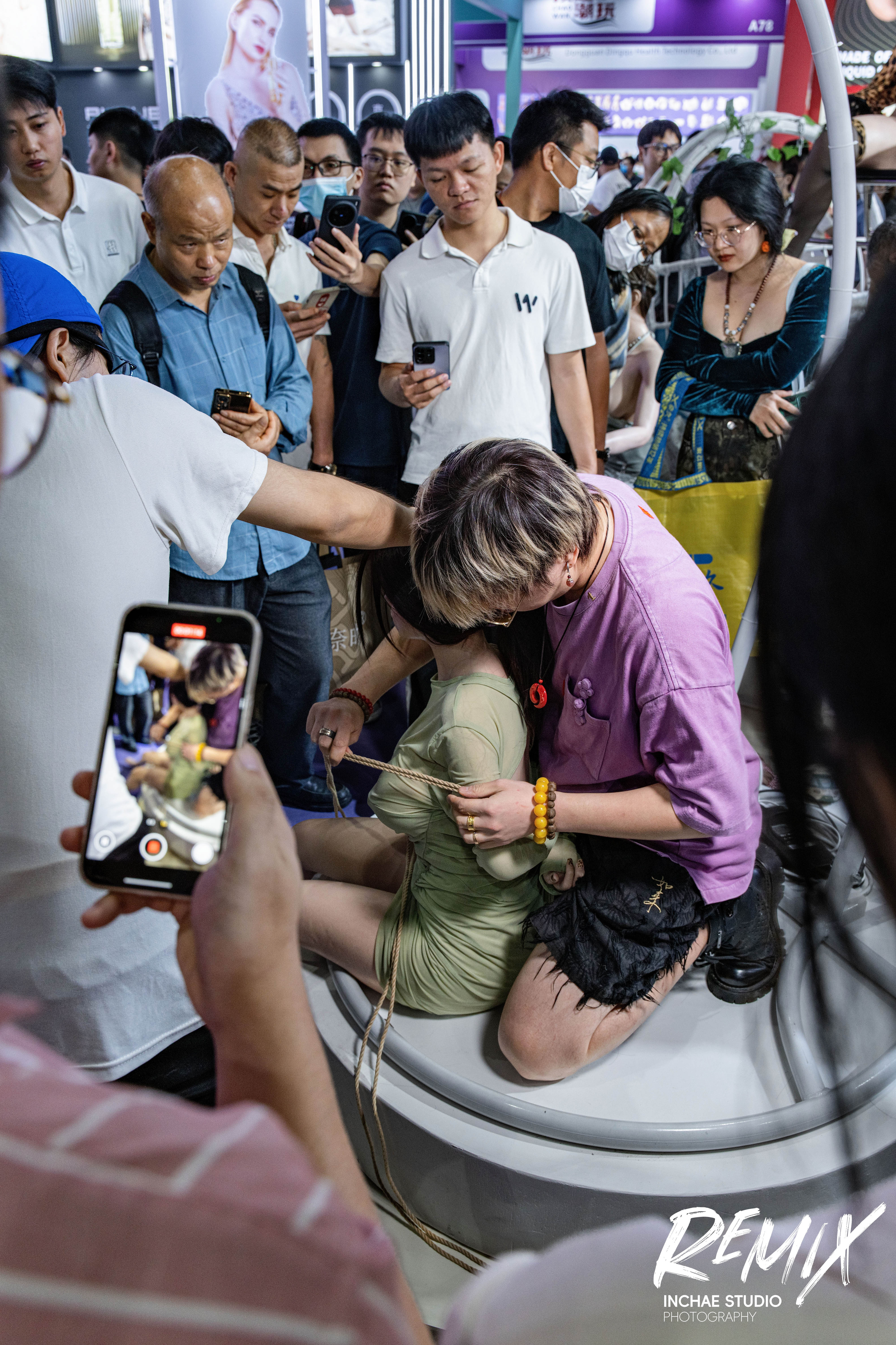 【娃绳道】第27届广州成人展 - 捆娃表演