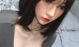 雨和猫娃娃分享