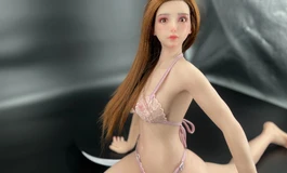 晓鸟铂金硅胶材质，70小娃“可操 ”。瑜伽骨架可以一字马 想怎么操就怎么操 系列一