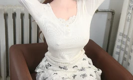 人妻苏苏的脱衣诱惑