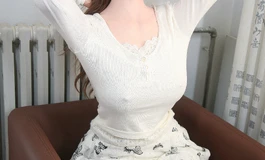 人妻苏苏的脱衣诱惑