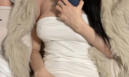 172梦英-猜猜什么颜色的内衣