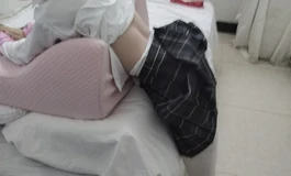 松骨架床边轻松无架“站啪”