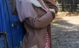 「在古老的城堡，守候一份凝固的美丽。」-艾琳娜