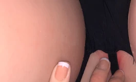 YFdoll大屁股芽生初体验-发现了她艹早起的秘密