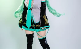 miku酱。。啃葱啃胖了！