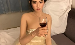 来自木木夕梦菲165a的日常分享，微醺的女人最有魅力