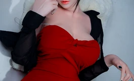 LACEDOLL晚冰：📩深夜工作室的红裙邀请😋