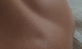 屁股：不但插得深，还揉得那么用力......