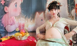 第三集 梦贵妃喜怀孕 欧皇大喜 办家宴  性感大肚婆 散发着母性的魅力 ！欧皇现身共庆祝！评论 祝福二字即可