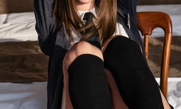 【妙小姐】新春宠娃「妙纯」初绽！邻家有女初长成，半是青涩，半是温柔