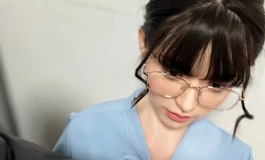 172梦英之坐在秘书身上工作篇