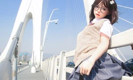 新首钢大桥上的炮姐