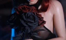 误入不良场所的小女孩？