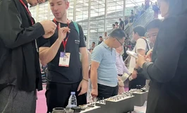 安迪伊娃-正式进军世界级机器人开发制造大会展