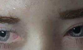 冬天吃香菜093款美瞳眼