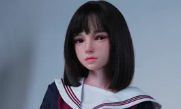奈美学姐，今天扮演的是坏学生，老师们不太喜欢的那种