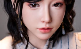 蓝纹旗袍与旧梦的余温