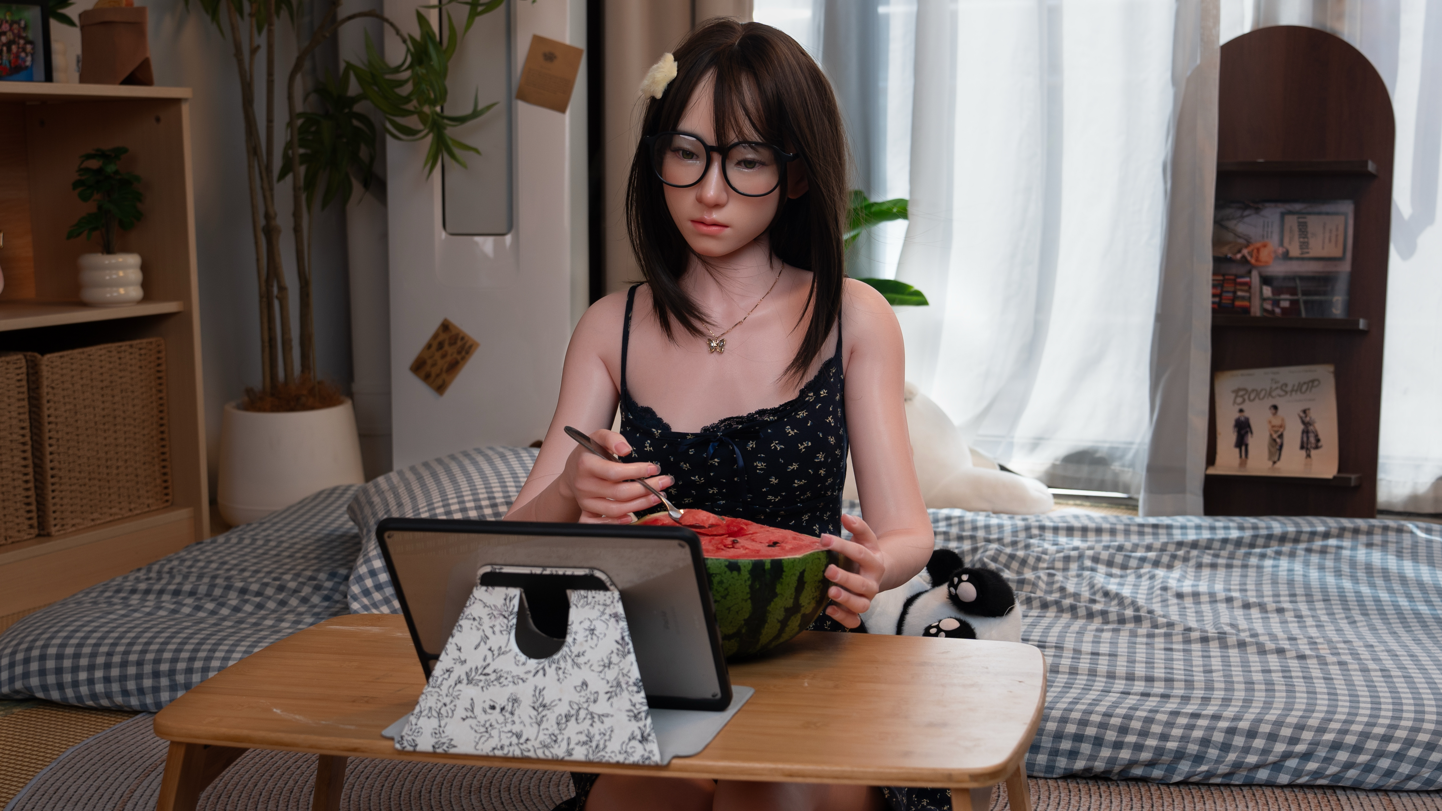 番茄的绯红晕染了少女心事