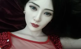 出凡瑞凌，单头雕植真发