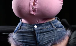 【Sigafun052分享】052新妆造含蓄的bbw也想穿短裤和粉色小上衣～
