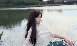 学姐今天终于答应和我一起逛公园，好开心......