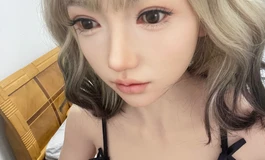 米兔安静的样子，装下我全部的夜