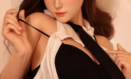 独自赴约私会心上人的职场新人：苏沐小姐