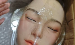 ［已售］悦互动全新未拆封闭眼云涵头雕，含口腔通道，便宜出