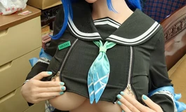 悦互动155 泳衣和校服