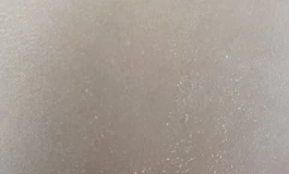 大佬们帮帮我，刚到手不久的娃娃起皮了