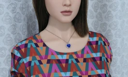 多彩几何图连衣裙女子，醉人笑容