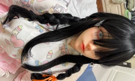 新衣服到了，就是假发质量不怎么样，不怎么好编辫子