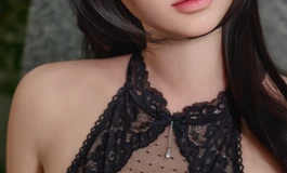 想不到你里面穿这样去上班
